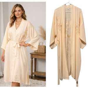 LUXURIOUS ASIAN-INSPIRED | DRAGON EMBROIDERED KIMONO ROBE | LARGE